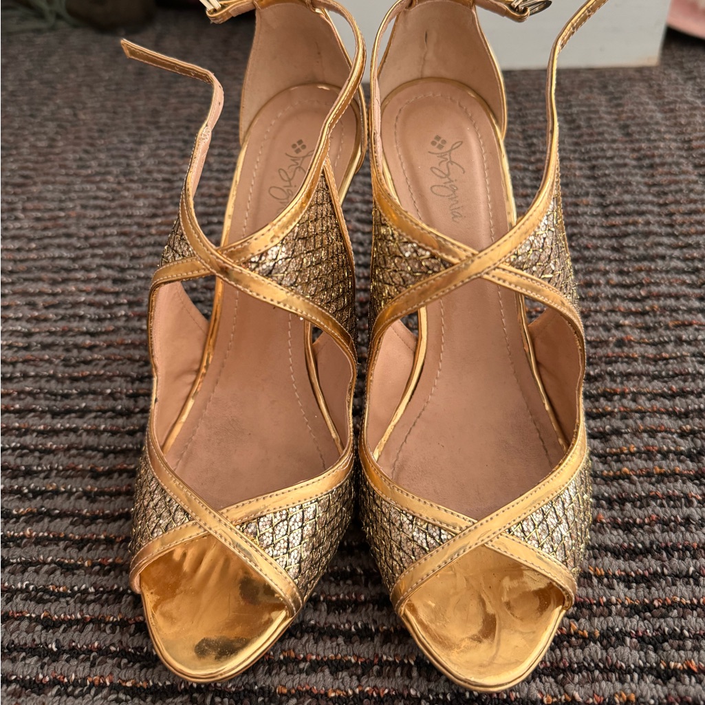 Golden Heels Pakistani Brand Insignia Size 37